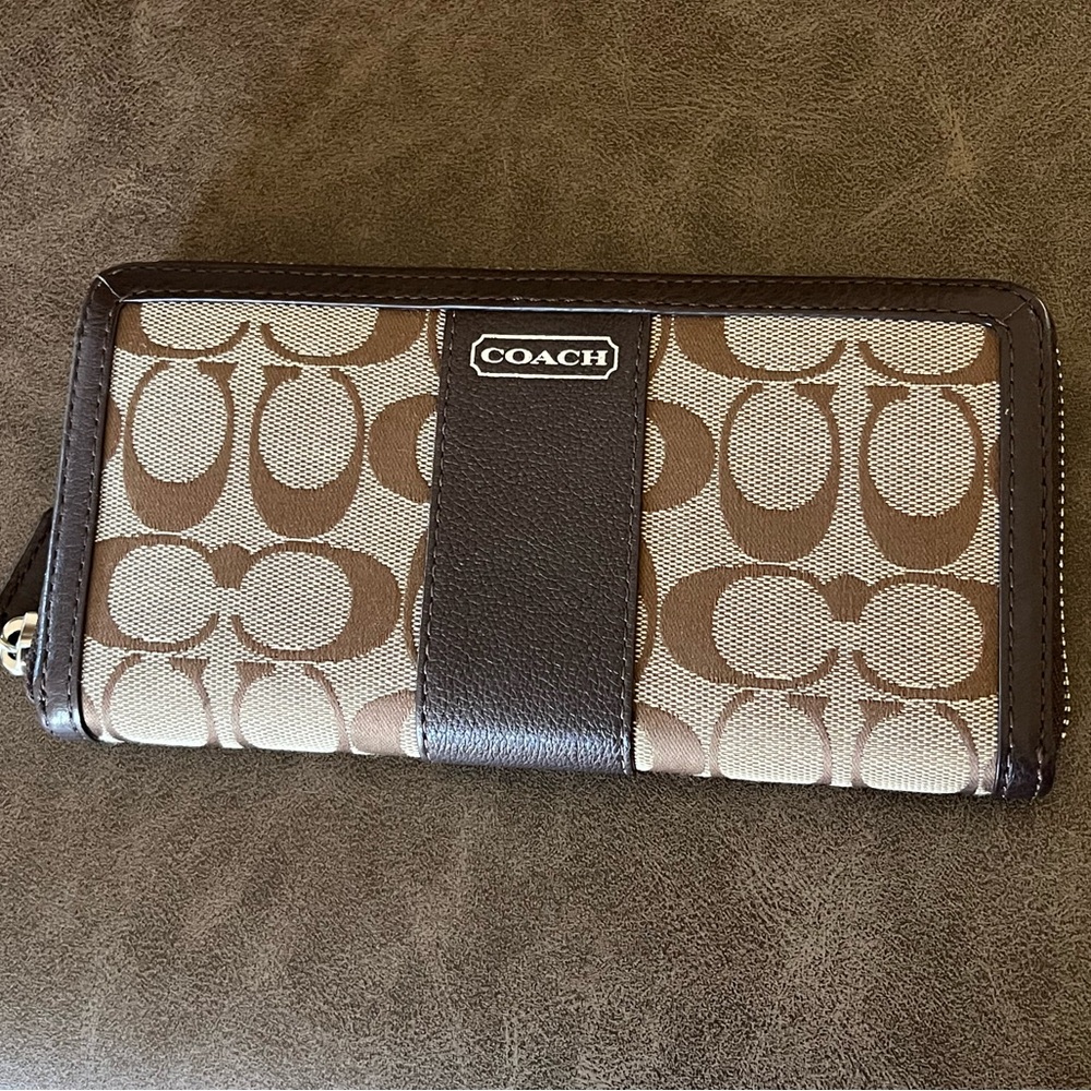 Coach Signature Canvas Zip Around Wallet Brown Tan Leather - Picture 1 of 9